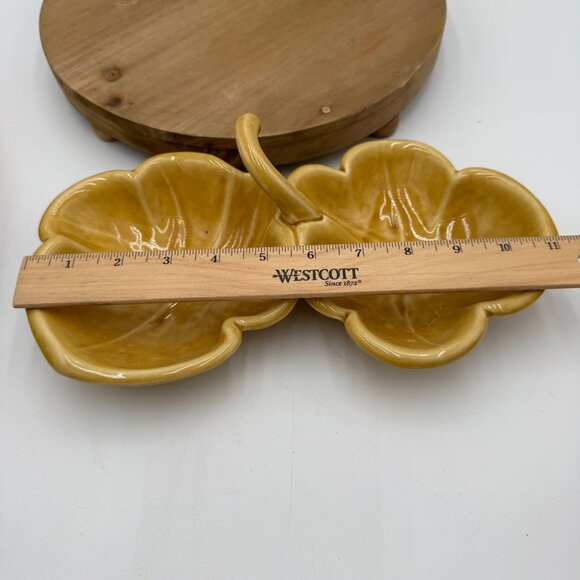 Vtg. MCM Belmar #852 California Pottery Gold Divided Leaf Nut/Candy Dish Yellow - Picture 8 of 9